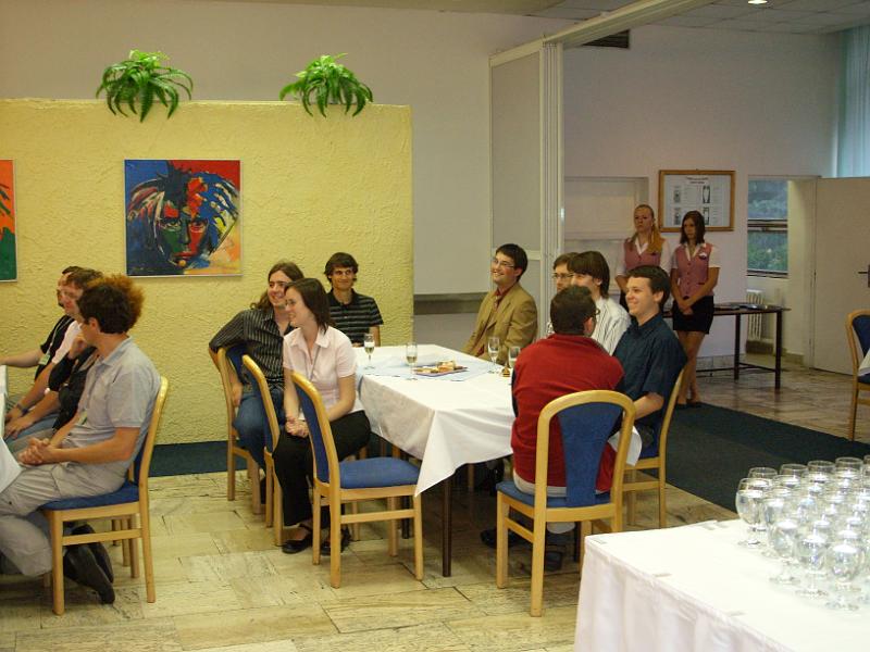 SS851055.JPG